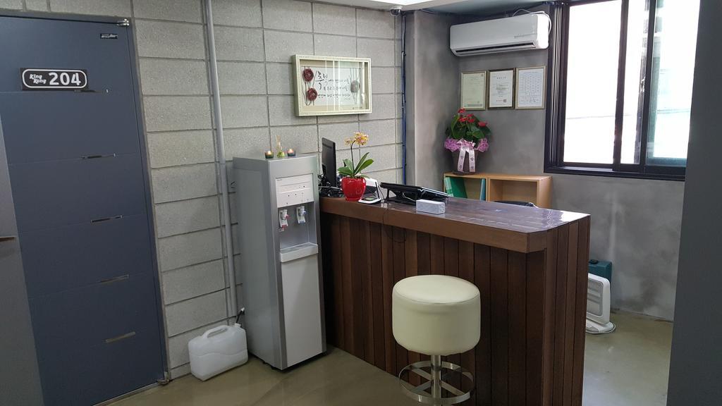 Kingkong Guesthouse 釜山 客房 照片